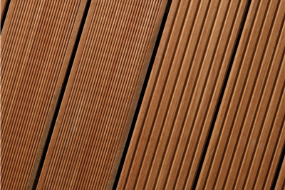 Terrassenbelag aus Holz